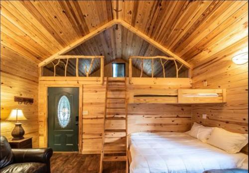 Timber Retreat in Hope Hull, USA
