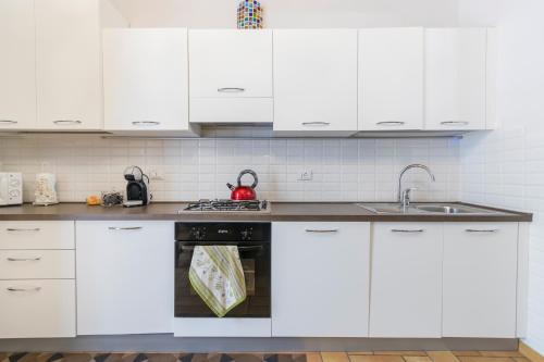  Balsamico Suites - Near Ferrari Museum & Railway in Modena