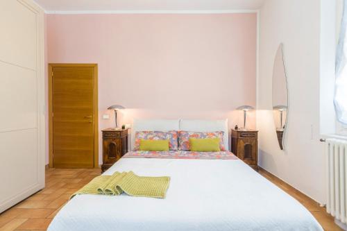 Balsamico Suites - Near Ferrari Museum & Railway Room Type - Two-Bedroom Apartment