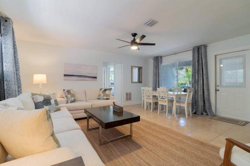 The Seaglass Condo Unit 4 - 2 Bedroom /1 Bath in West Palm Beach, USA