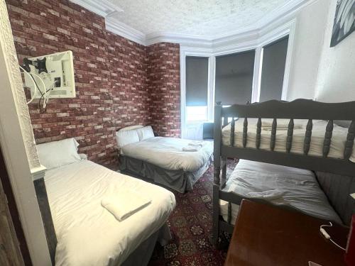 Tower Central hotel Albert Road – Blackpool