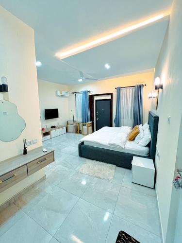 Piano and Gold Collections, Danfa in 阿布里