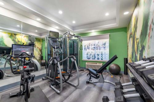 Best Western Plus Lake Lanier Gainesville Hotel & Suites - image 11