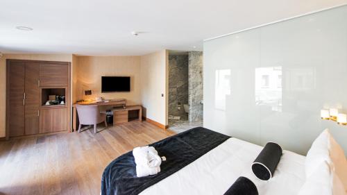 57097629 Hotel Saint Sophia