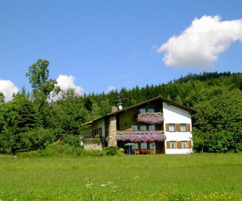 Landhaus Wildfeuer in Kirchdorf im Wald, Deutschland