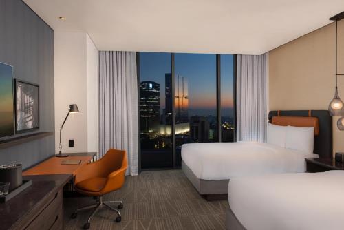 room detail thumbnail 1