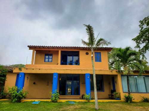 Encantadora Villa Aquarine in Tucacas