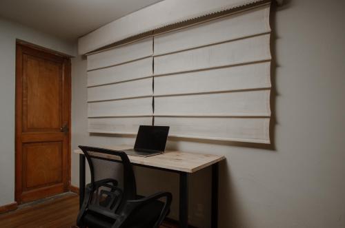 Twin Room image 8