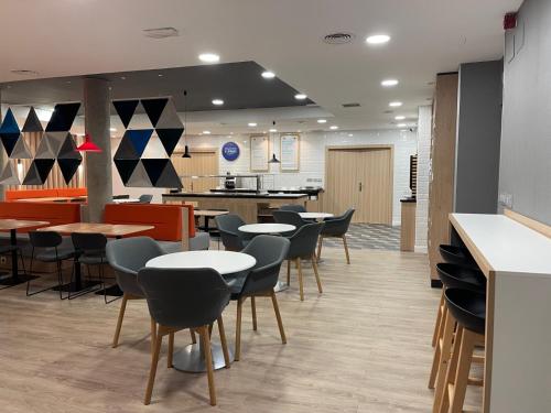Holiday Inn Express San Sebastian de los Reyes an IHG Hotel - image 9