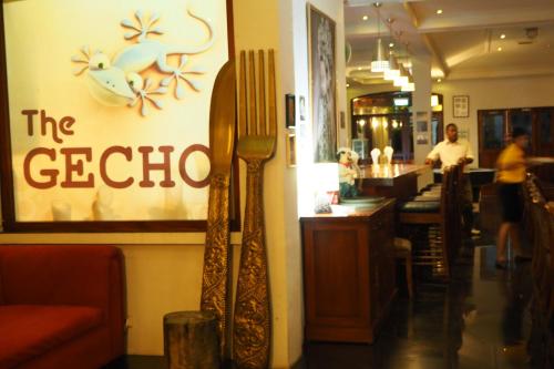 The Gecho Inn Town