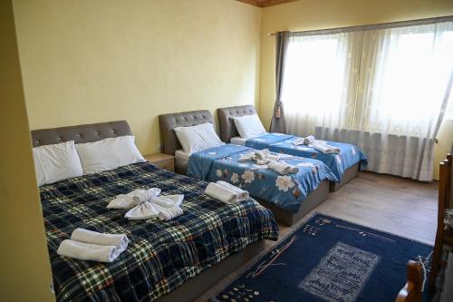 Joni Restaurant in פוגרדץ