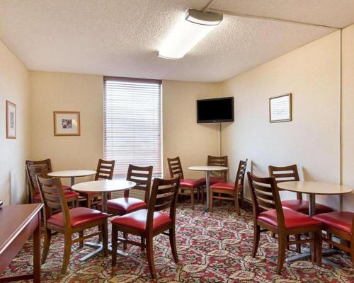 Econo Lodge Near Quantico Marine Base thumb 3