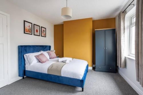 Spacious And Homey 3 Br Home Spacious And Homey 3 Br Home