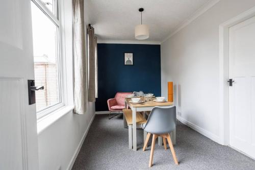 Spacious And Homey 3 Br Home Spacious And Homey 3 Br Home