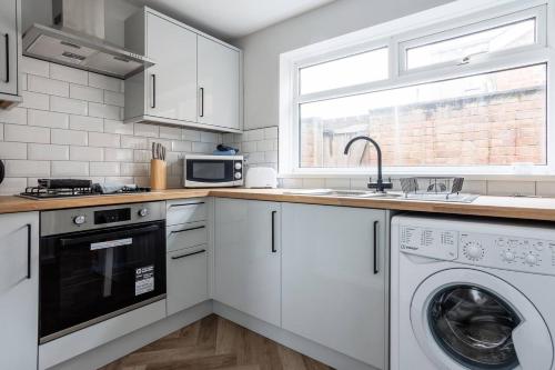 Spacious And Homey 3 Br Home Spacious And Homey 3 Br Home