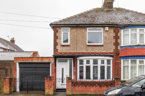 Spacious And Homey 3 Br Home Spacious And Homey 3 Br Home