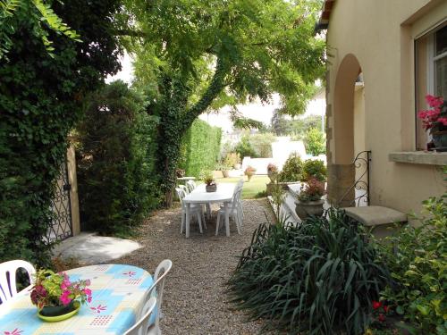 Les Tilleuls B&B - image 11