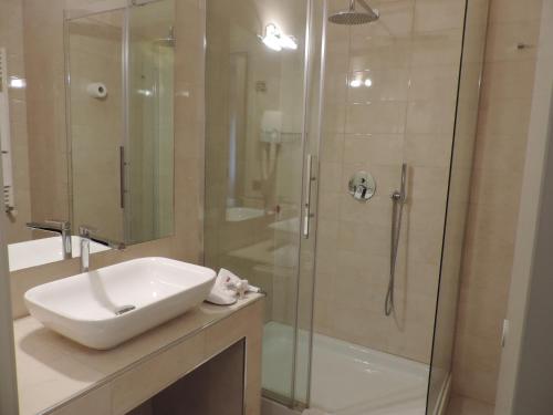 Hotel Gama Room Type - Double Room