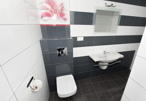 Economy Double or Twin Room