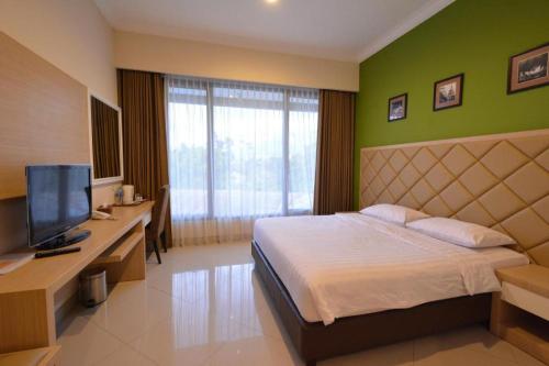 . SINDHA HOTEL