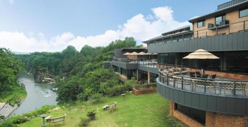 . Hantan River Spa Hotel