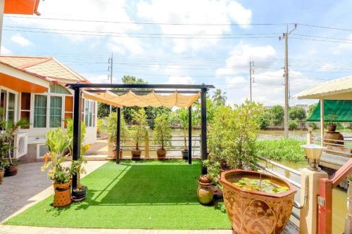 OYO 750 Baan Suan Ampond, Bangkok