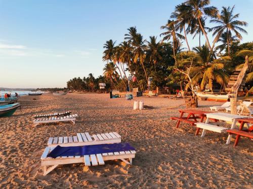 Surrounding environment, Surf reef beach in Trincomalee