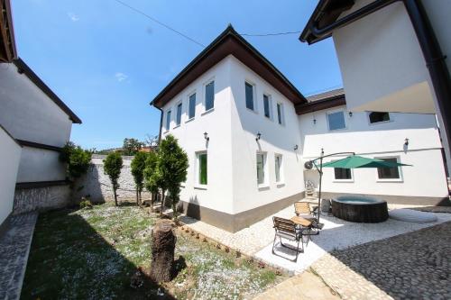 Apartments Villa Begić