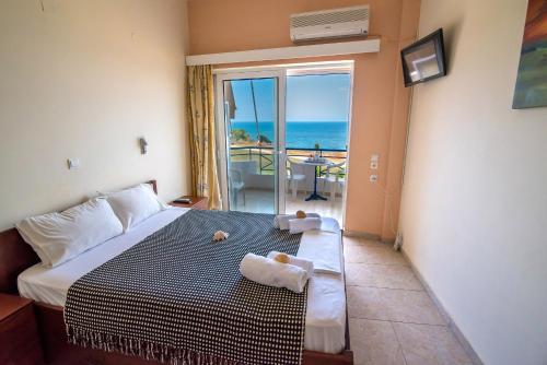 Faros Apartments - image 6