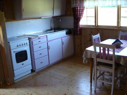 Hytte på fjellet, med mange turmuligheter ! (Hytte pa fjellet, med mange turmuligheter !) in Gol