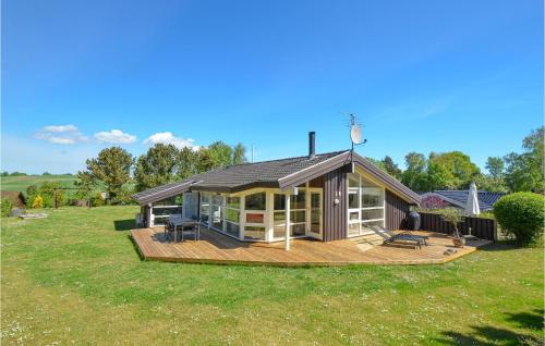 Holiday Home Koravej Ebeltoft Iii – khách sạn tại Holme