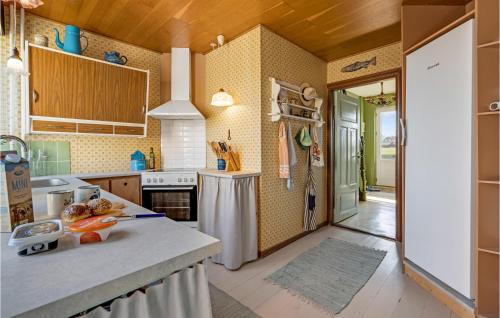 Kitchen, Stunning Home In Haderslev With Wifi in Arosund