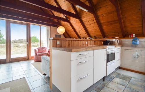 Kitchen, 3 Bedroom Gorgeous Home In Rømø in Toftum