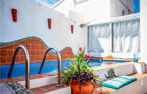 Nice home in Sayalonga w/ Outdoor swimming pool WiFi and 4 Bedrooms