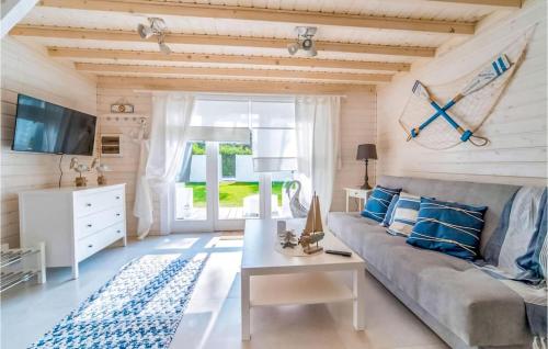 Beautiful Home In Miedzywodzie With Wifi - image 2