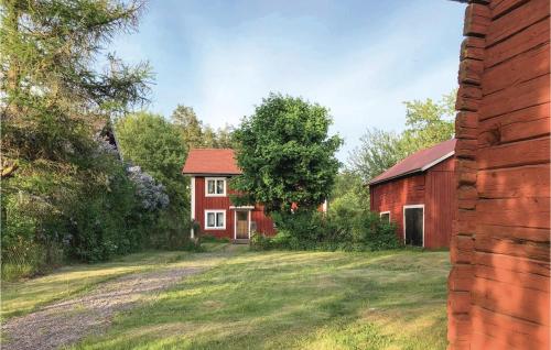 숙소 외관, 3 Bedroom Lovely Home In Vimmerby in 비머비