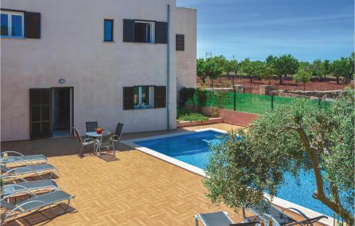 Zwembad, Awesome Home In Ariany With Kitchenette in Petra