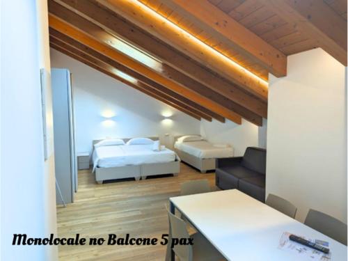 Superior Beach Aparthotel - image 4