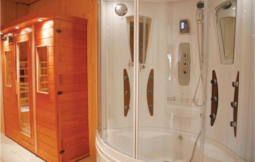 Holiday Home Ucimont with Sauna V - image 2