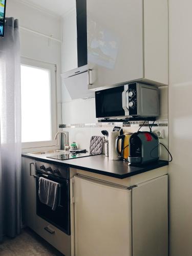 廚房, Ferienwohnung, Monteur-Appartment R8 (Neuwertiges Apartment mit schnellem WLAN, Netflix, Glasfaser, Kostenlose Privatparkplatz auch fur Tr) in 內卡河畔弗萊貝爾格