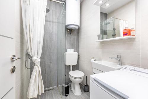 Apartment image 10