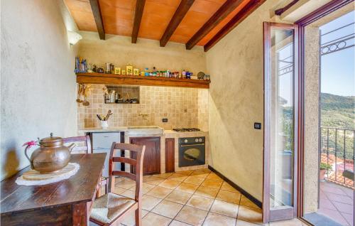 Kitchen, Ca Du Fen in Vasia