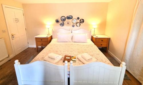 Oak Tree Rooms LTD Room Type - Double or Twin Room with Private Bathroom