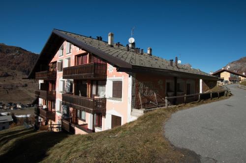 Ariete Apartments - image 8