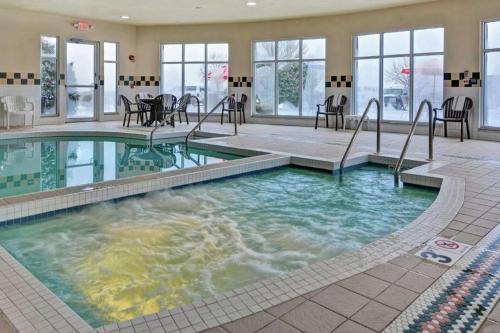 Hilton Garden Inn Oshkosh – Oshkosh, WI