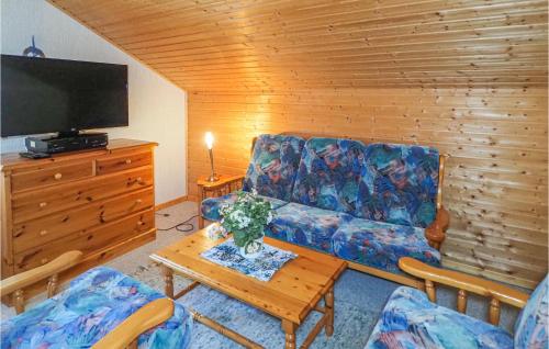 Three-Bedroom Holiday Home in Thalfang - image 9