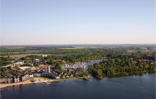 2 Bedroom Gorgeous Apartment In Rechlin - image 5