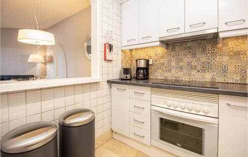 Konyha, Nice Apartment In Mijas With Wifi in Mijas Golf