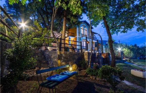 Viesnīcas āriene, Beautiful Home In Srinjine in Srinjine