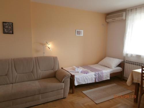 Apartment Anamarija - image 4